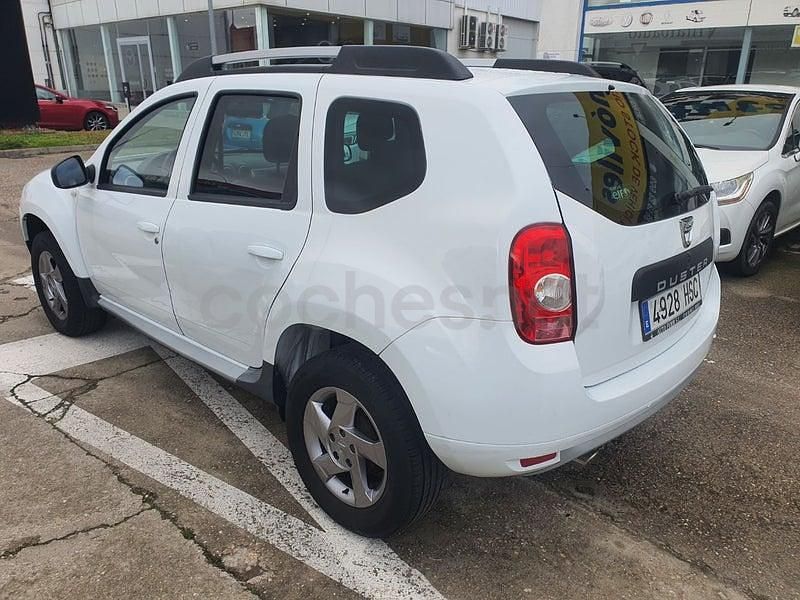 Usado Dacia Duster Lauréate 110 CV (80 kW) 2013 Blanco SUV