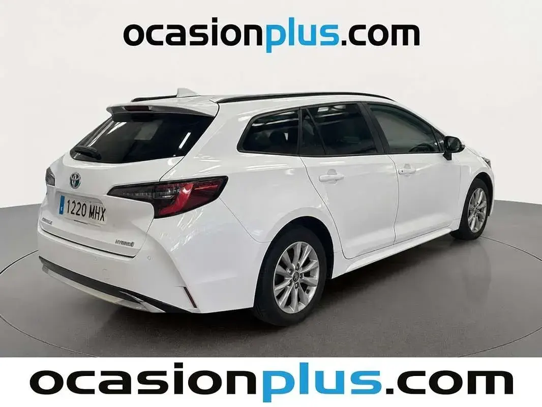 Usado Toyota Corolla Active 140 CV (102 kW) 2023 Blanco Familiar