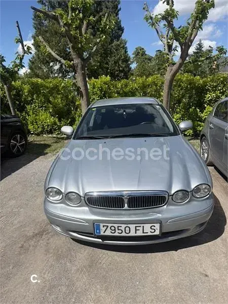 Usado Jaguar X-type Executive 130 CV (95 kW) 2007 Gris / plata Berlina