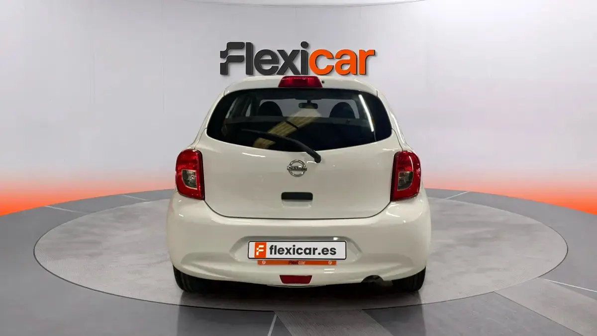 Usado Nissan Micra Acenta 80 CV (58 kW) 2016 Blanco Utilitario