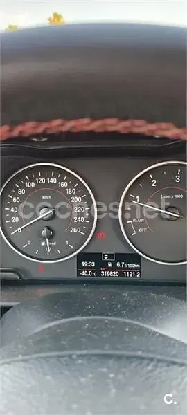 Usado BMW 118 Sport Line 143 CV (105 kW) 2012 Negro Utilitario