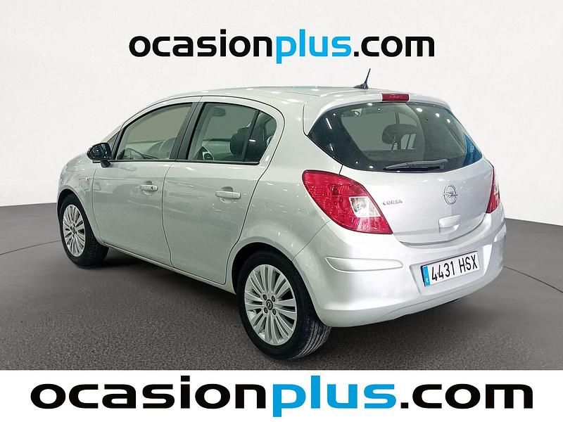 Usado Opel Corsa Selective 101 CV (74 kW) 2013 Gris plata Utilitario