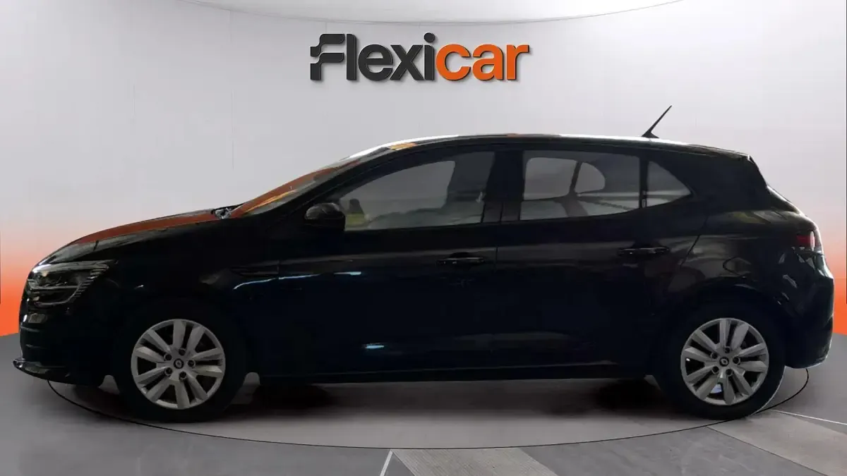 Usado Renault Mégane II Intens 115 CV (84 kW) 2022 Negro Berlina
