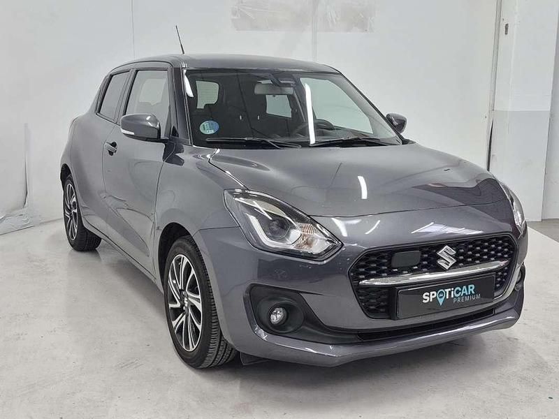 Usado Suzuki Swift GLX 83 CV (61 kW) 2023 Gris Utilitario