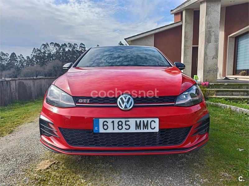 Usado VW Golf VII GTI 245 CV (180 kW) 2018 Rojo Berlina
