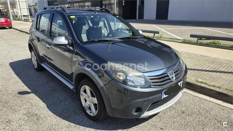 Usado Dacia Sandero Stepway 90 CV (66 kW) 2012 Negro Berlina