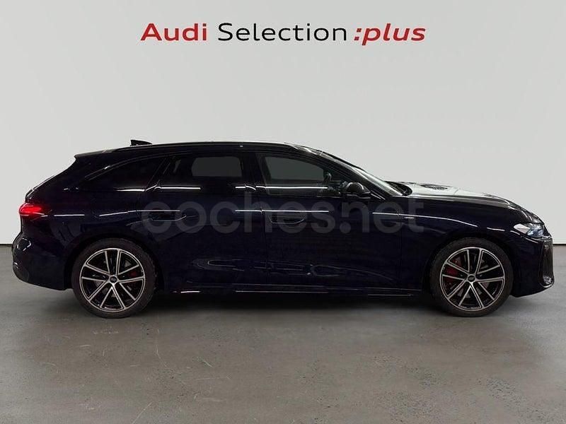 Usado Audi A5 Ambiente 299 CV (219 kW) 2025 Azul Familiar