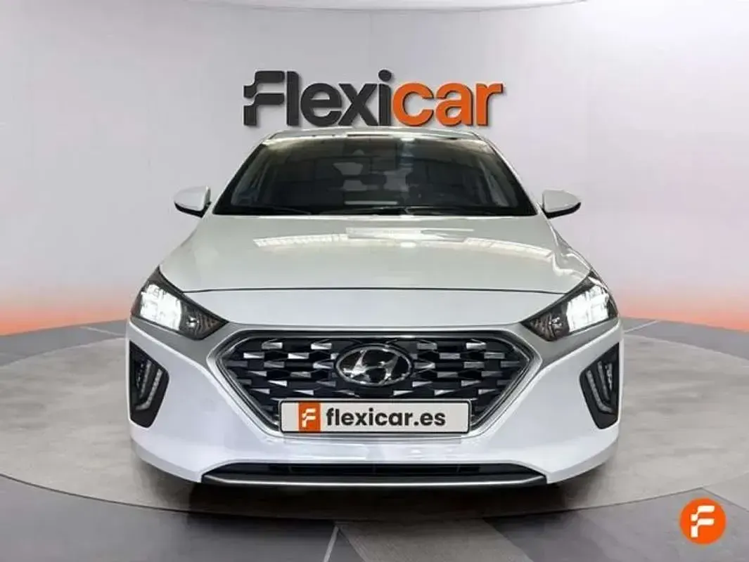 Usado Hyundai Ioniq 141 CV (103 kW) 2020 Blanco Utilitario