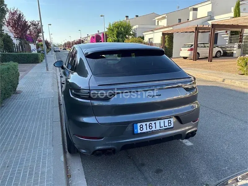 Usado Porsche Cayenne E-Hybrid Coupe 462 CV (339 kW) 2020 Negro SUV