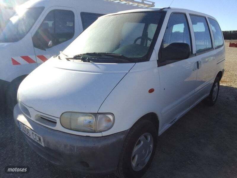 Usado Nissan Serena 75 CV (55 kW) 2002 Blanco Monovolumen