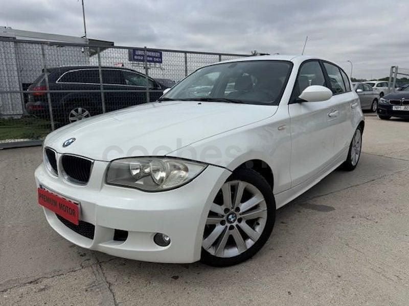 Używany BMW 118 122 KM (89 kW) 2006 Biały Hatchback