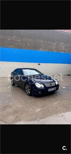 Usado Mercedes C220 143 CV (105 kW) 2004 Negro Berlina