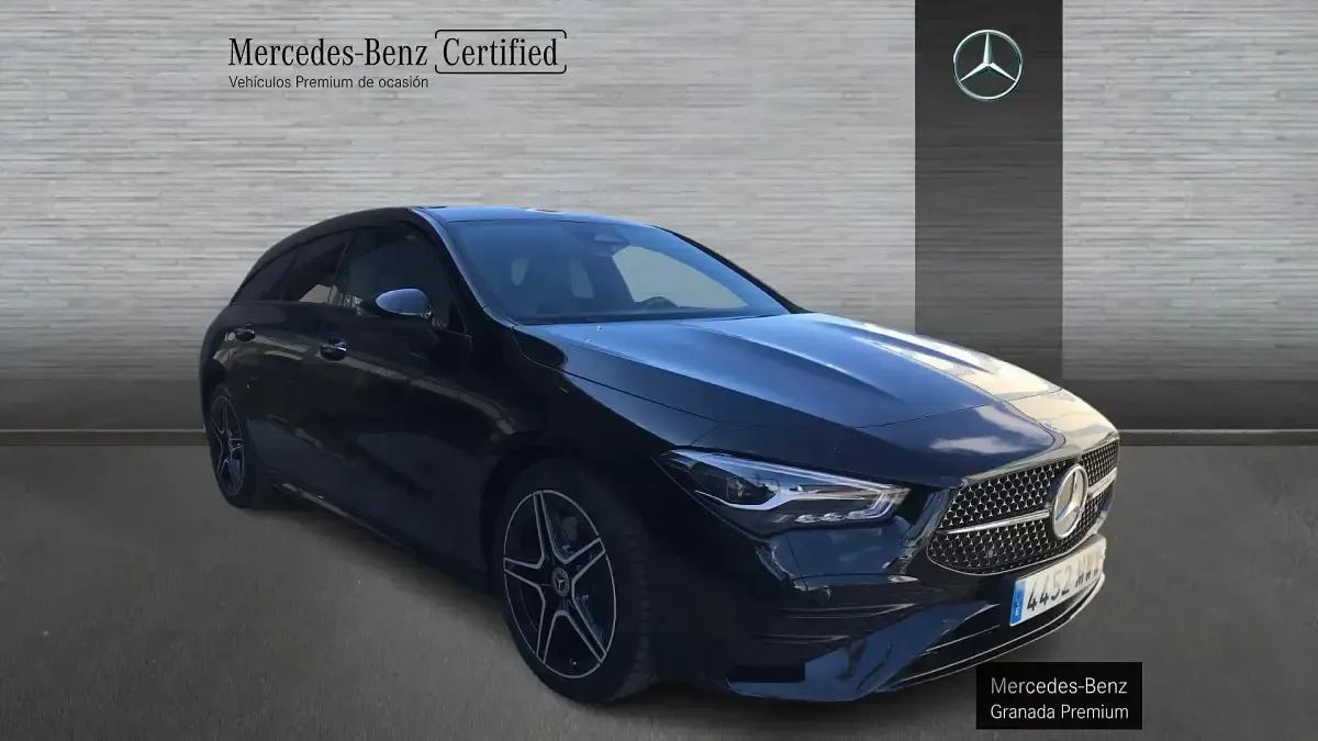 Usado Mercedes CLA200 150 CV (110 kW) 2024 Negro noche Coupe