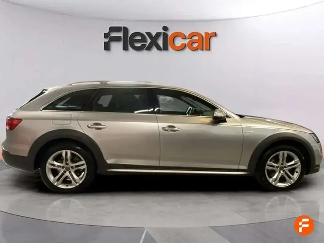 Usado Audi A4 252 CV (185 kW) 2017 Gris Familiar