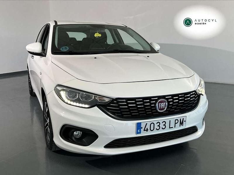 Usado Fiat Tipo Life 95 CV (69 kW) 2021 Blanco Familiar