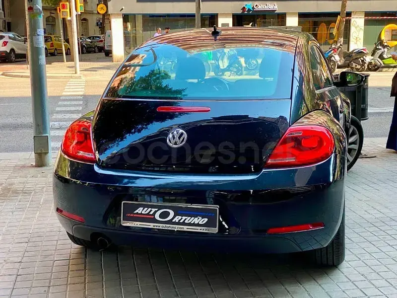 Usado VW Beetle 110 CV (80 kW) 2015 Negro Utilitario