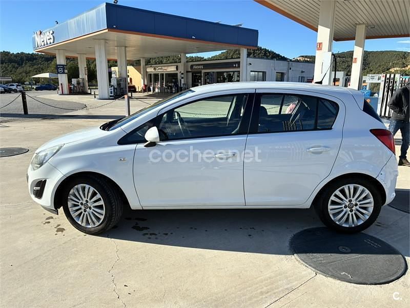 Usado Opel Corsa Selective 85 CV (62 kW) 2014 Blanco Utilitario