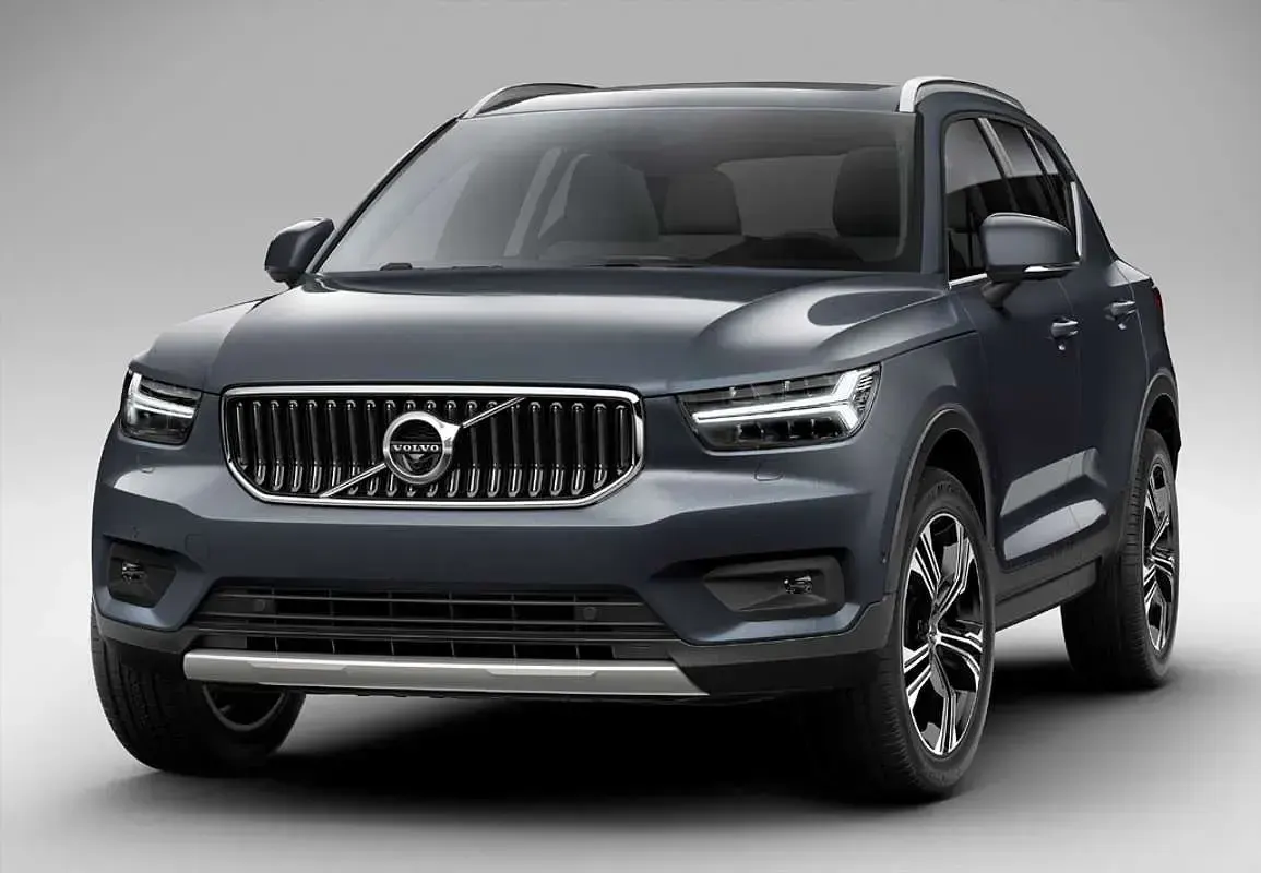 Usado Volvo XC40 Inscription 262 CV (192 kW) 2021 Plateado SUV