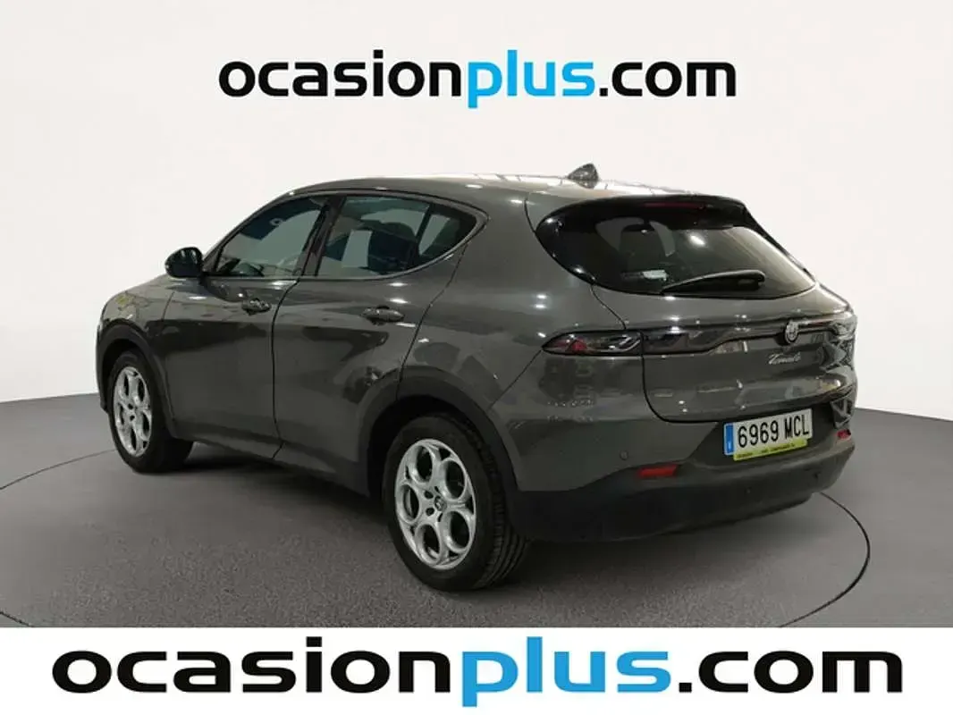 Usado Alfa Romeo Tonale Sprint 131 CV (96 kW) 2022 Gris SUV