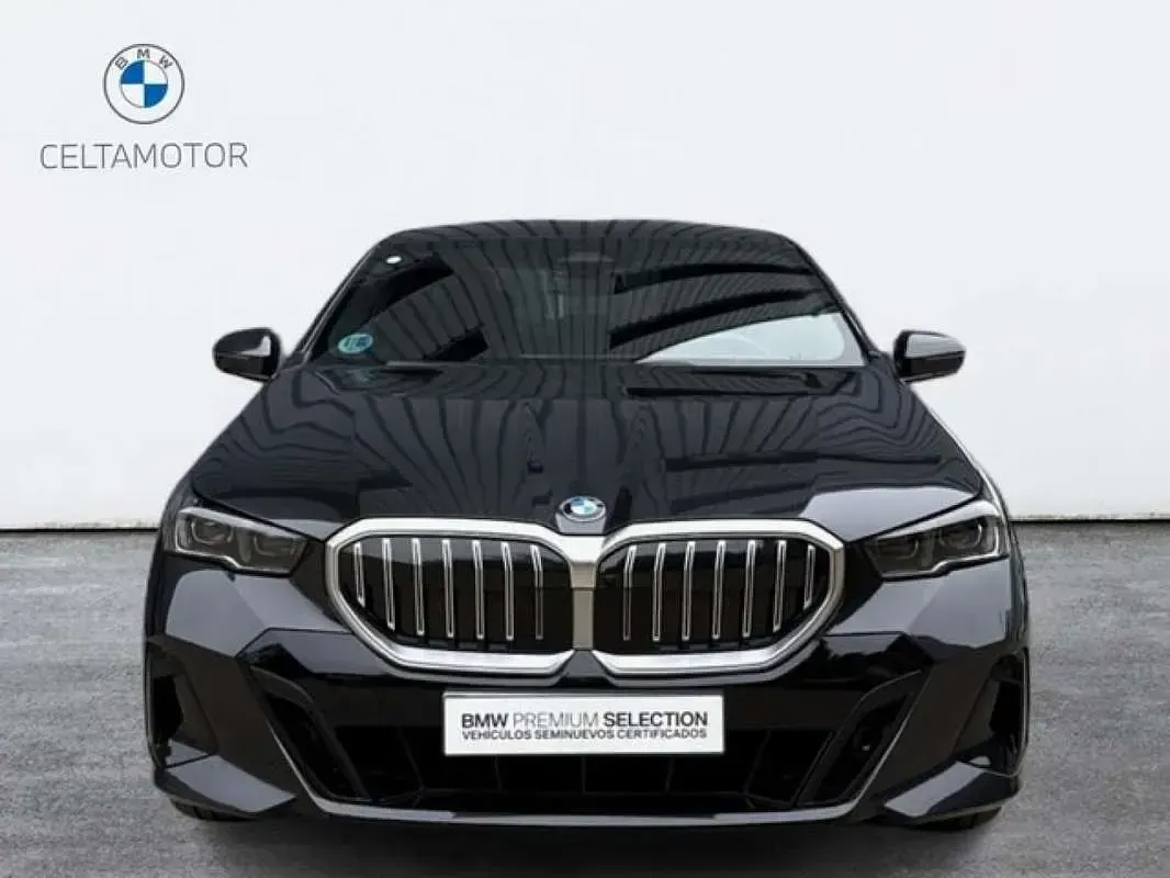 Usado BMW 520 Comfort Edition 197 CV (144 kW) 2025 Gris Berlina