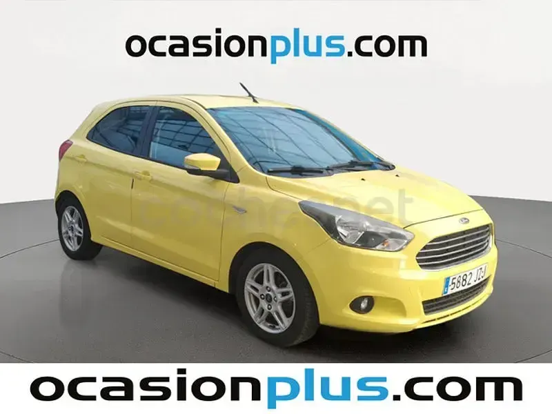 Usado Ford Ka Plus Ultimate 85 CV (62 kW) 2017 Amarillo Utilitario