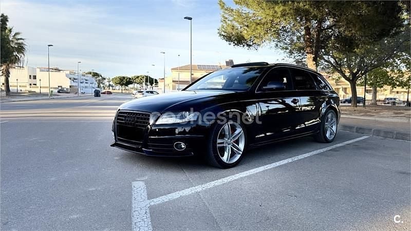 Usado Audi A4 S-Line 190 CV (139 kW) 2011 Negro Familiar