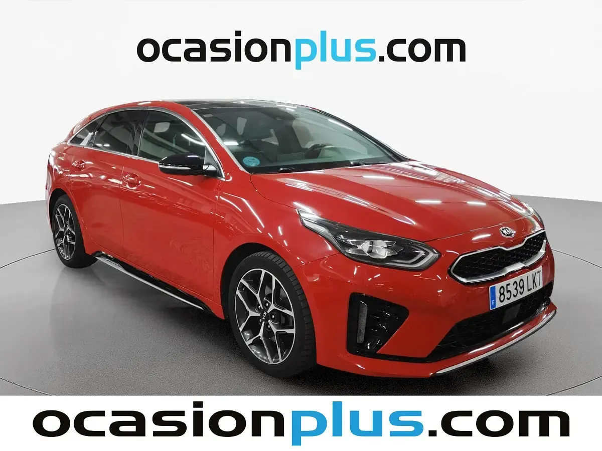 Usado Kia ProCeed GT-Line 140 CV (102 kW) 2020 Rojo Familiar