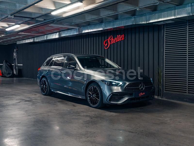 Usado Mercedes C300e 320 CV (235 kW) 2022 Gris / plata Familiar