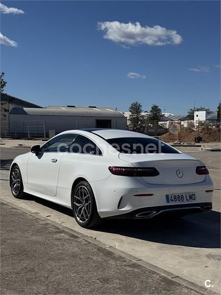 Usado Mercedes E220 194 CV (142 kW) 2021 Blanco Coupe