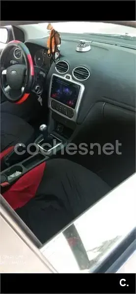 Usado Ford Focus 109 CV (80 kW) 2007 Gris / plata Berlina