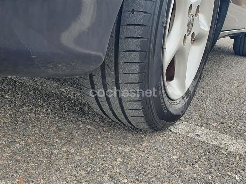 Usado Mazda MX3 110 CV (80 kW) 1996 Azul Coupe