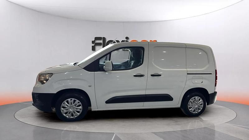 Usado Opel Combo Selective 100 CV (73 kW) 2019 Blanco Monovolumen