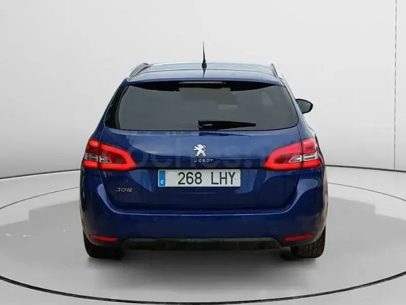 Używany Peugeot 308 SW Style 110 KM (80 kW) 2020 Niebieski Kombi