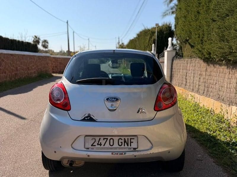 Usado Ford Ka Titanium 69 CV (50 kW) 2009 Blanco Utilitario