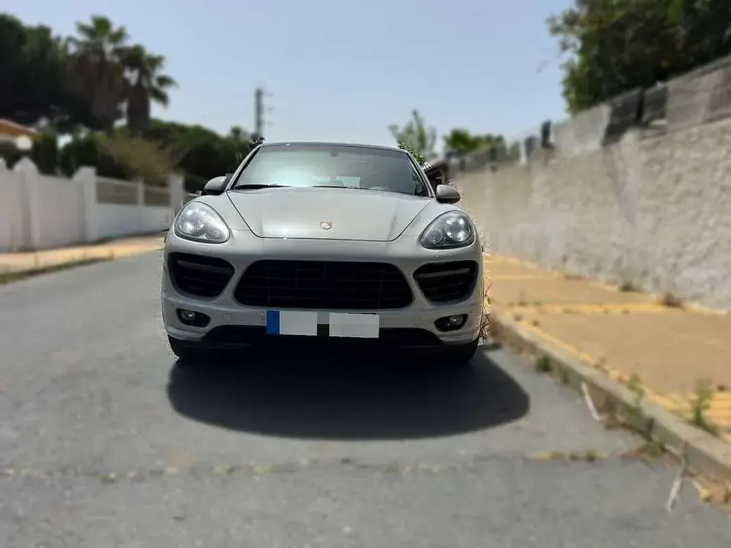 Usado Porsche Cayenne 420 CV (308 kW) 2013 Gris SUV