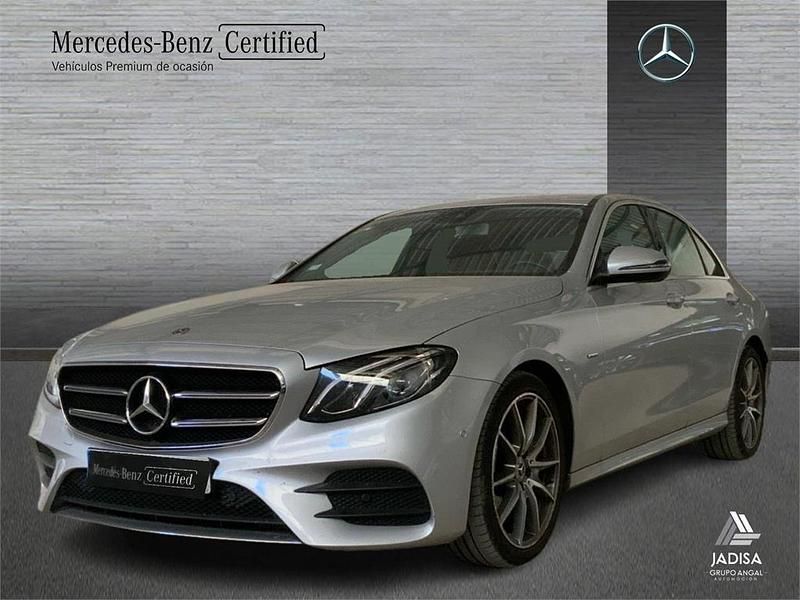 Usado Mercedes E220 194 CV (142 kW) 2020 Gris / plata Berlina