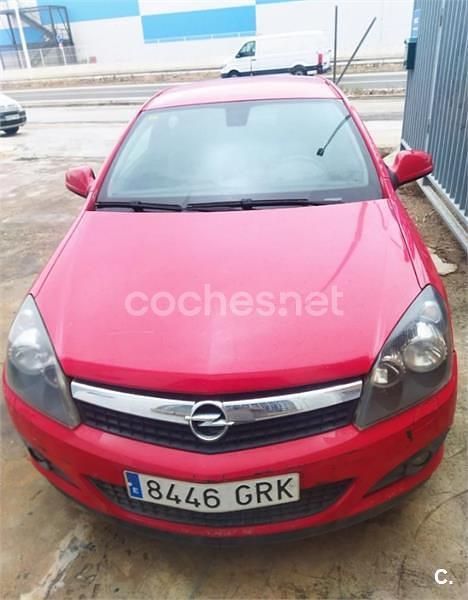 Usado Opel Astra GTC Energy 110 CV (80 kW) 2009 Rojo Berlina