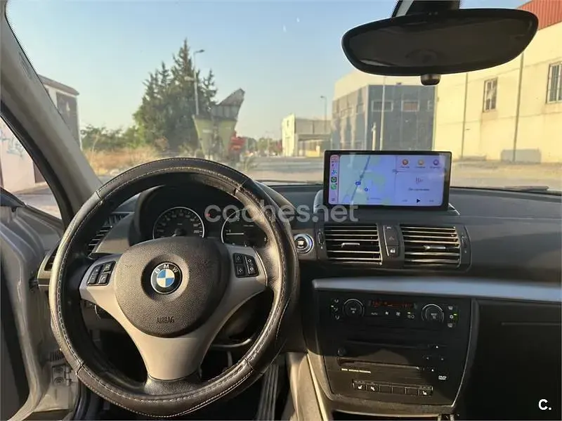 Usado BMW 118 122 CV (89 kW) 2006 Gris / plata Utilitario