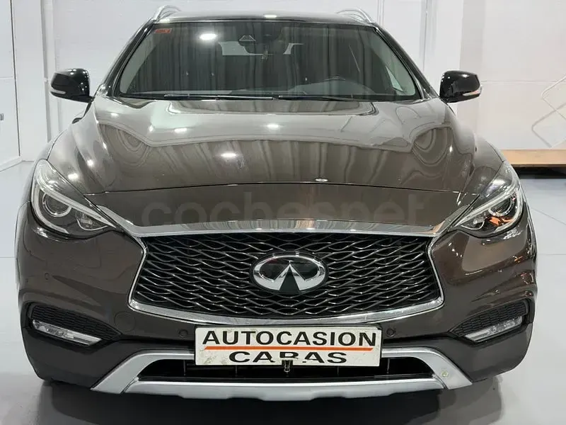 Usado Infiniti QX30 Premium 170 CV (125 kW) 2019 Marrón SUV