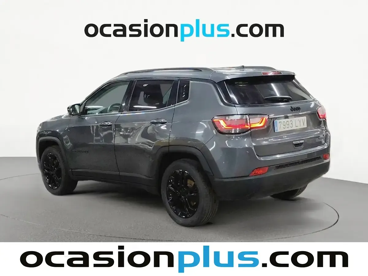Usado Jeep Compass Night Eagle 130 CV (95 kW) 2022 Blanco SUV