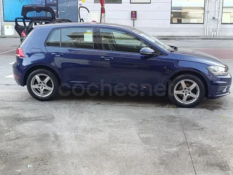 Używany VW Golf VII Edition 115 KM (84 kW) 2017 Niebieski Sedan/Limuzyna
