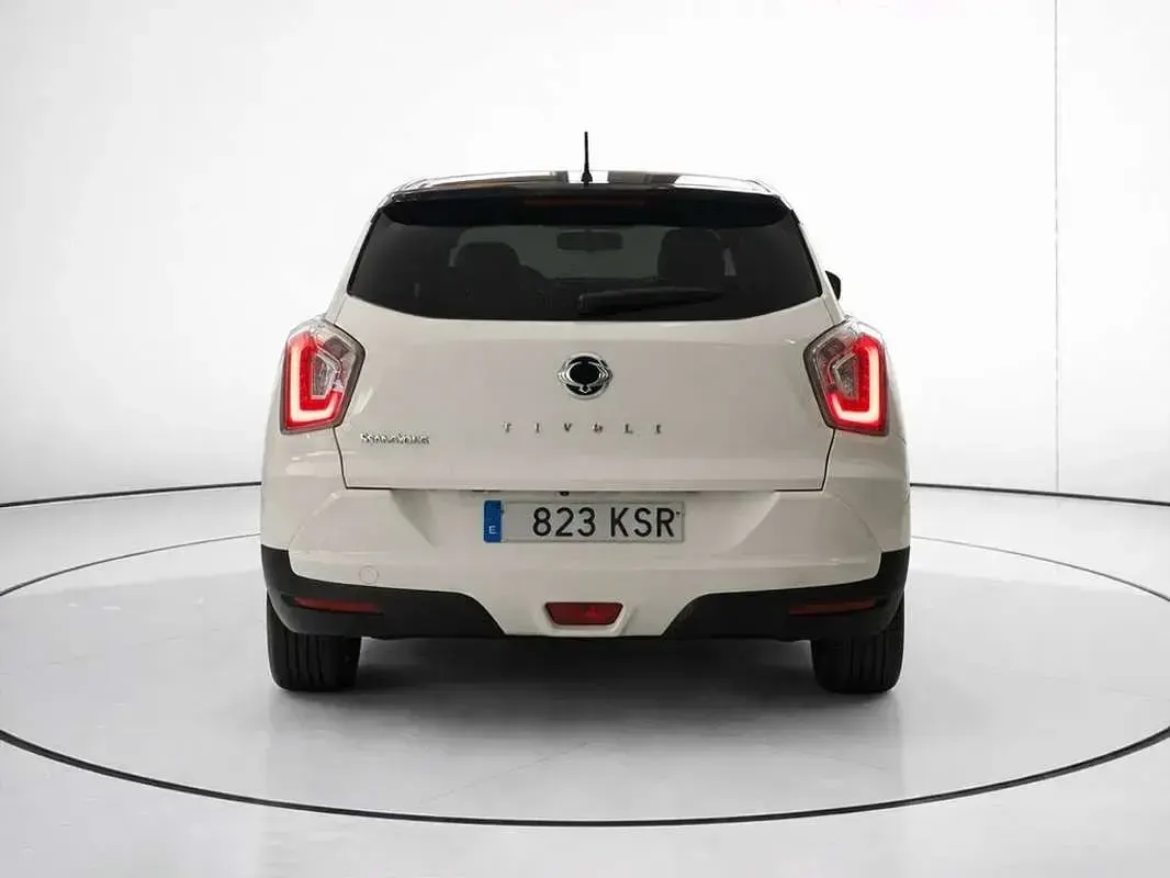 Usado SsangYong Tivoli Limited 128 CV (94 kW) 2018 Blanco SUV
