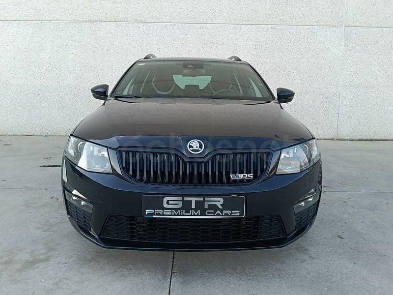Usado Skoda Octavia RS 184 CV (135 kW) 2014 Negro Familiar
