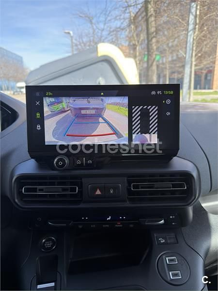 Usado Peugeot Rifter GT 130 CV (95 kW) 2024 Verde Monovolumen