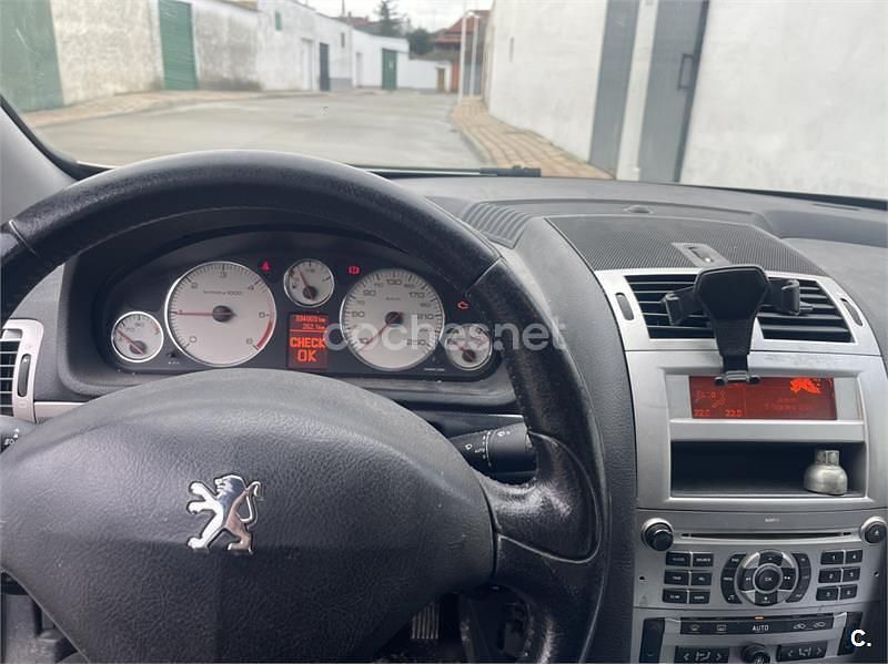 Usado Peugeot 407 Sport 136 CV (100 kW) 2007 Beige Berlina