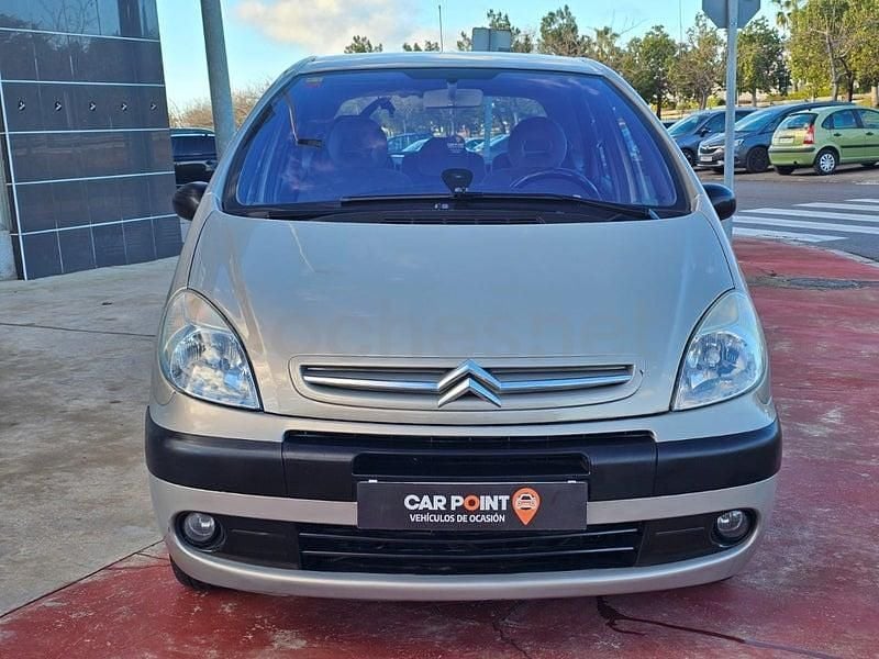 Usado Citroën Xsara Picasso Exclusive 92 CV (67 kW) 2006 Beige Monovolumen