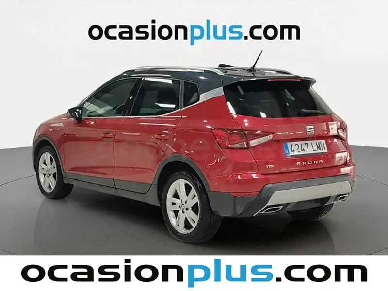 Usado Seat Arona FR 90 CV (66 kW) 2021 Rojo SUV