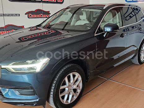 Azul Usado 2019 Volvo XC60 Momentum SUV | 32.800 € (Caro) - Imagen 1/4