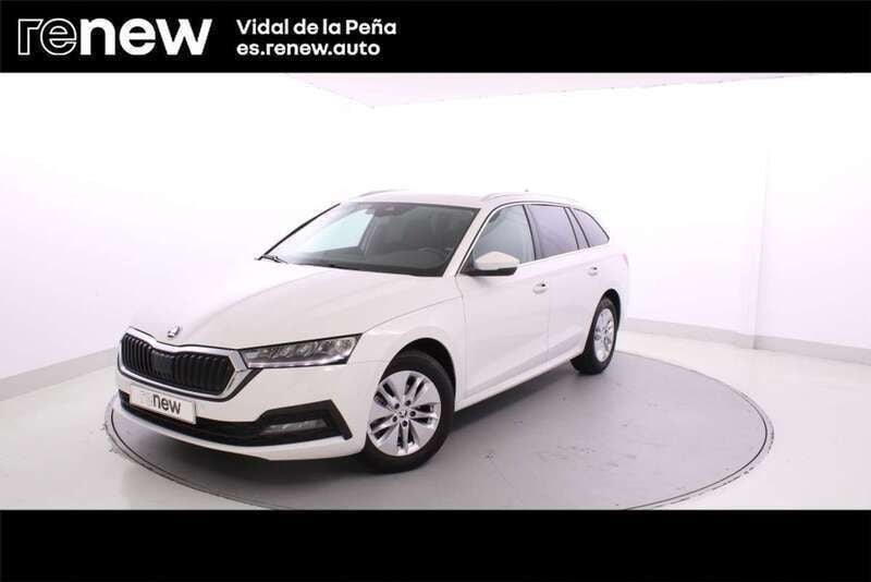 Blanco Usado 2022 Skoda Octavia Ambition Utilitario | 20.790 € (Precio justo) - Imagen 1/4