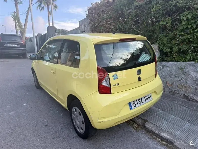Usado Seat Mii Style 75 CV (55 kW) 2011 Amarillo Utilitario